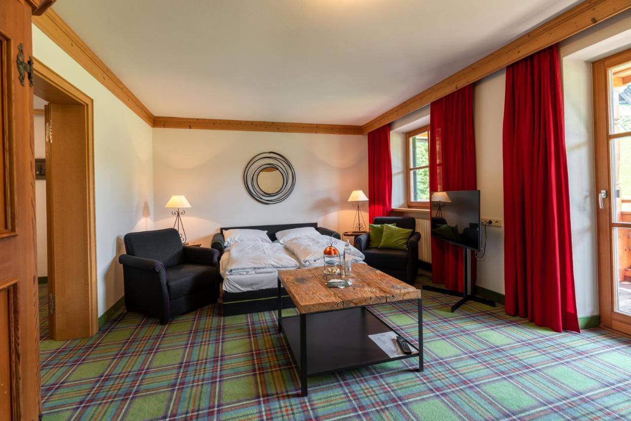 Relais & Chateaux Gut Steinbach Hotel Chalets Spa ไรท์อิมวิงเคอ ภายนอก รูปภาพ